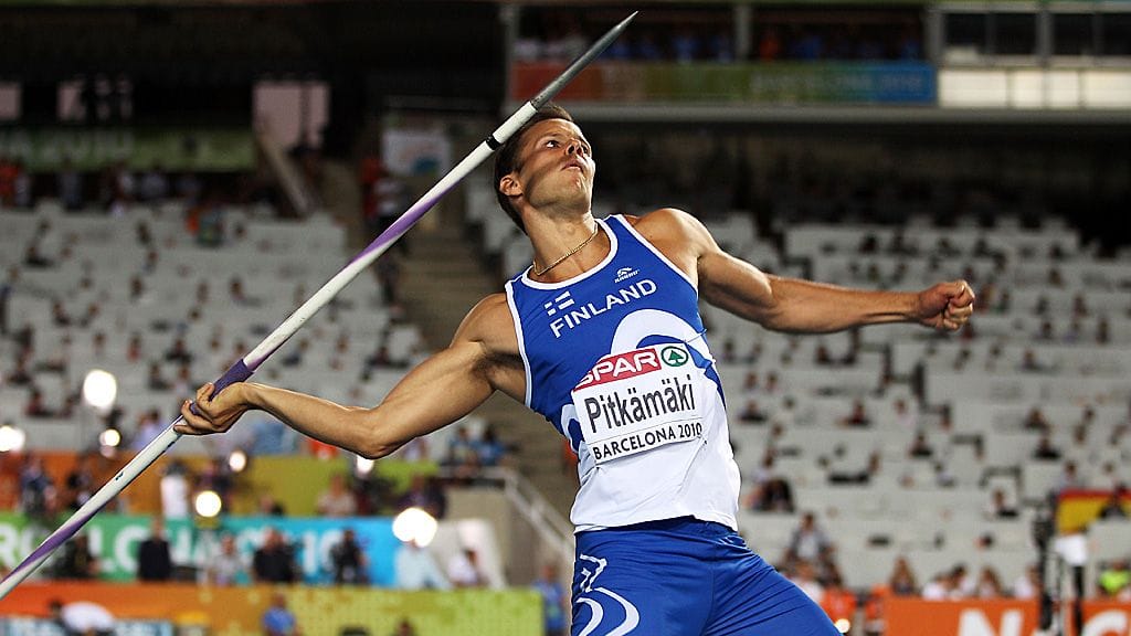Tero Pitkämäki keihään karsinnassa Lontoossa.