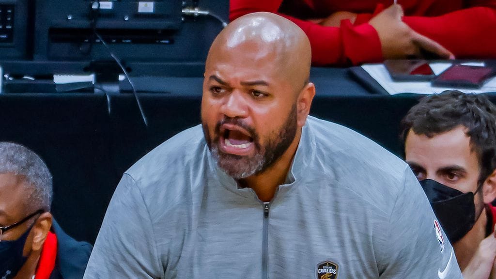 J.B. Bickerstaff antoi ohjeensa Lauri Markkaselle.