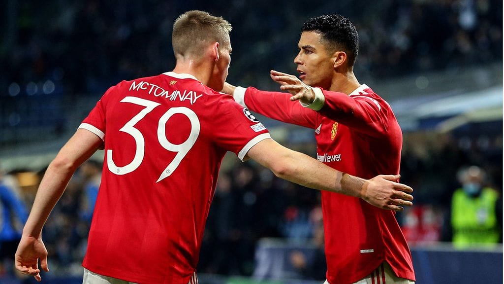 Cristiano Ronaldo teki Manchester Unitedin molemmat maalit Atalantan vieraana.