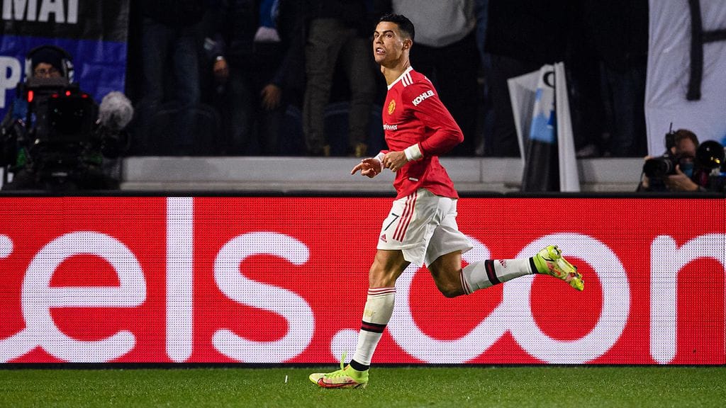 Manchester Unitedin Cristiano Ronaldo iski kaksi osumaa Atalantan verkkoon Mestarien liigassa.