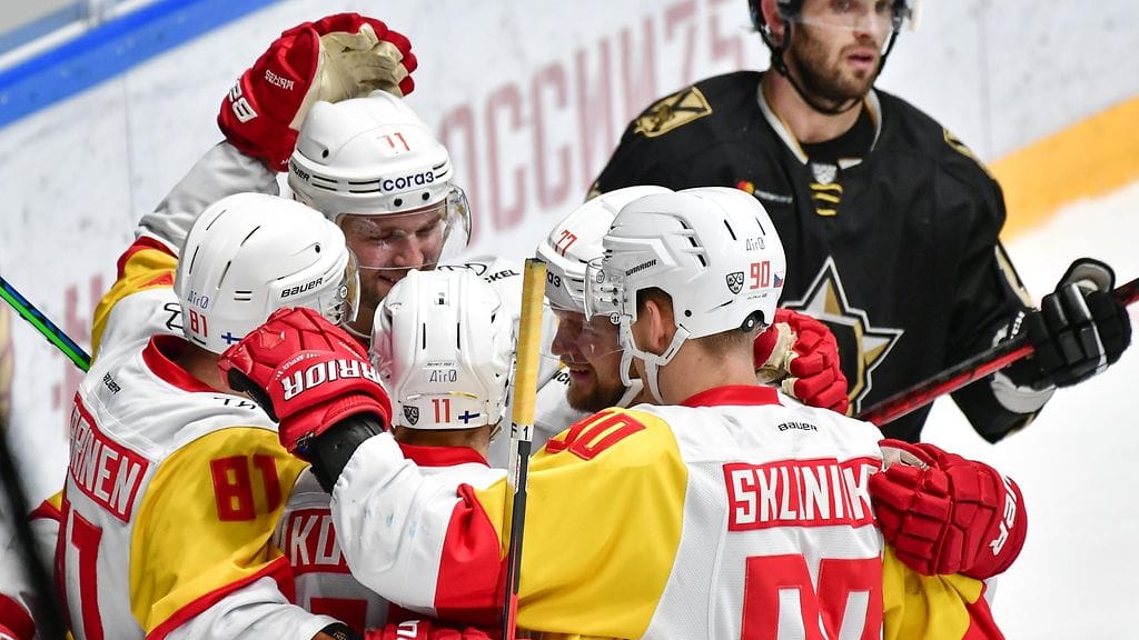 Jokerit johtaa KHL:n läntistä konferenssia.