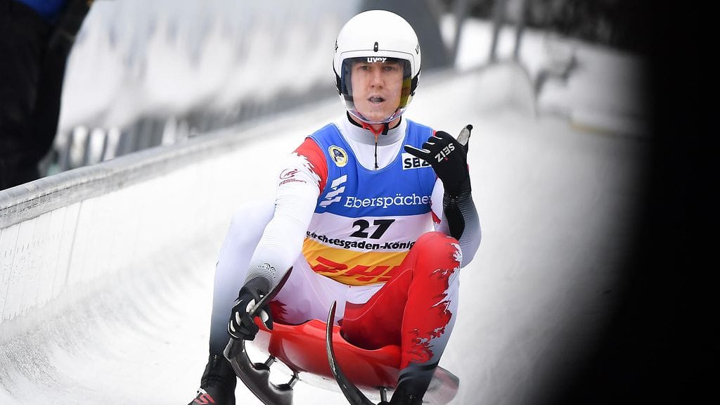 Puolalainen Mateusz Sochowicz joutui karmeaan onnettomuuteen olympialaisten kelkkaradalla.