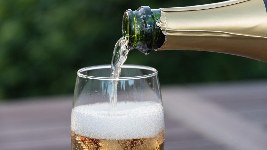 Viinilehti kruunasi parhaat kuohuviinit ja samppanjat.