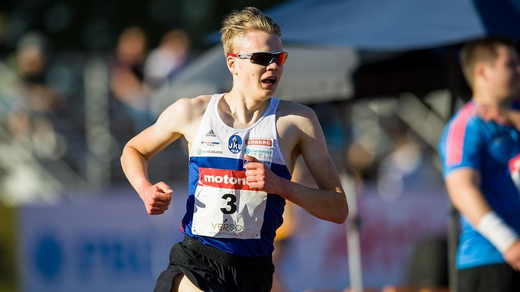 Eemil Helander kilpailemassa Jyväskylässä kesäkuussa 2021.