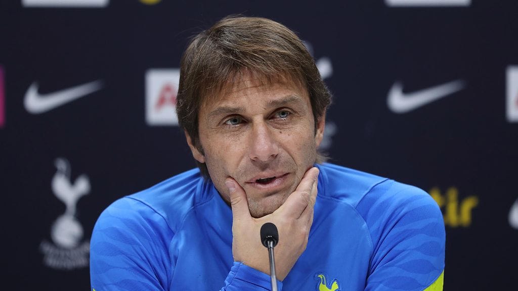 Antonio Conte on uudistanut Tottenhamin arkea rajulla kädellä.