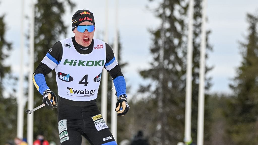 Iivo Niskanen hiihti voittoon kauden avauksessaan Oloksella. Arkistokuva.