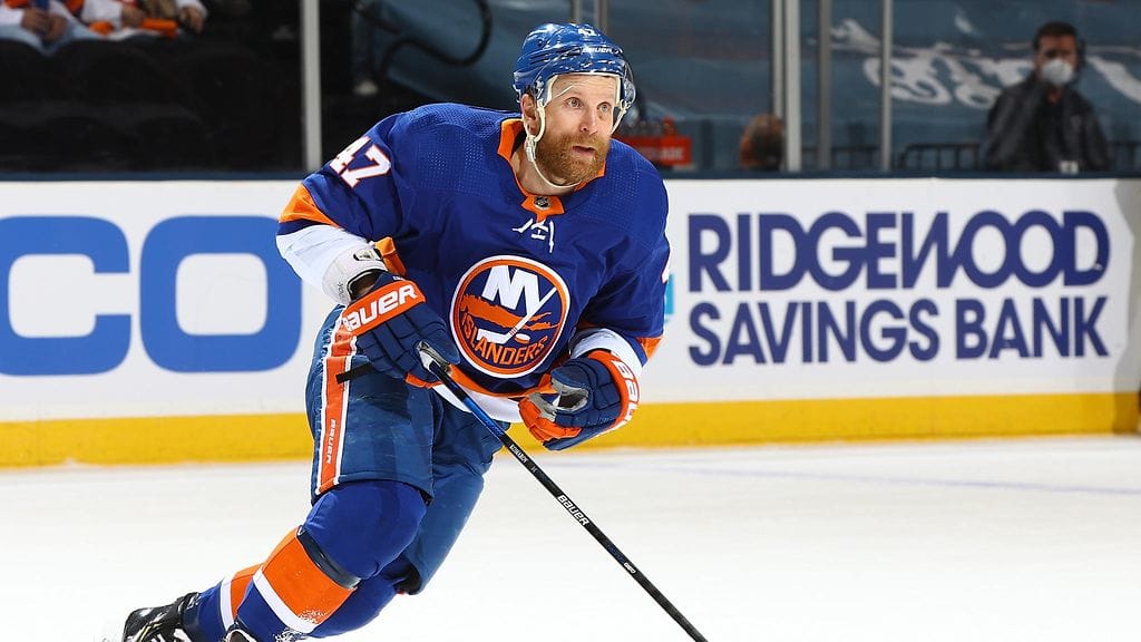 Leo Komarov on kiekkoillut viimeiset vuodet New York Islandersissa.