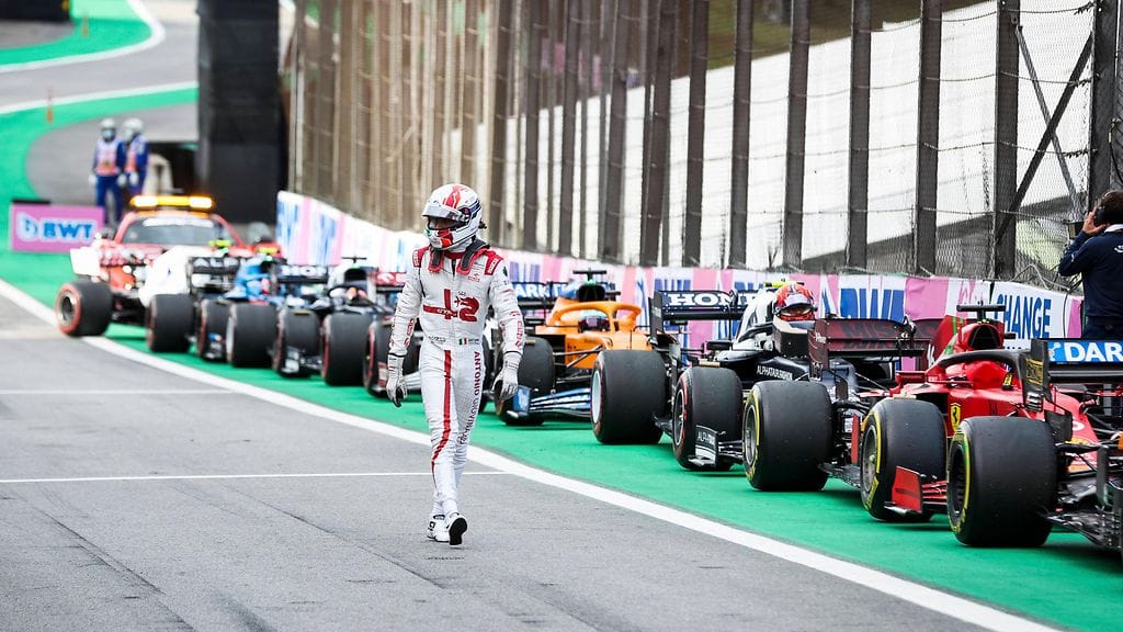 Alfa Romeon Antonio Giovinazzi jättää F1-sarjan tämän kauden jälkeen.