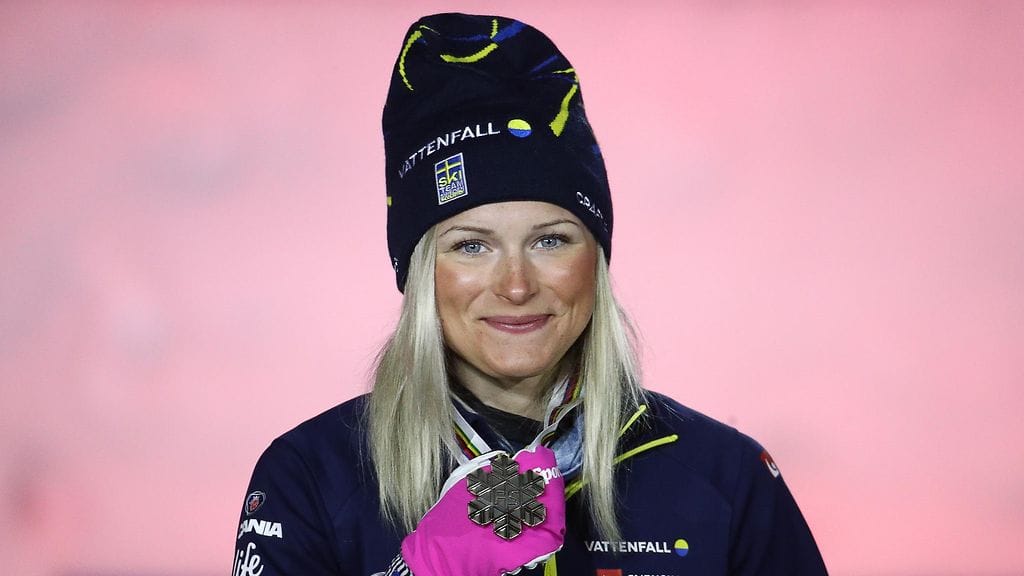 Kylmyys ei ole maastohiihtotähti Frida Karlssonin mieleen.