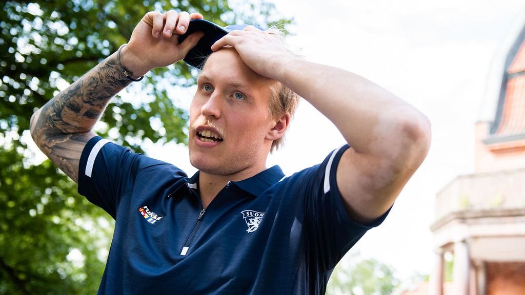 Patrik Laine kuvattuna suomalaisten NHL-pelaajien kesätapaamisella Vanajalinnassa elokuussa.