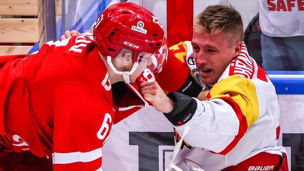 Markus Hännikäinen (oik.) tappeli Nikita Sokolovin kanssa.