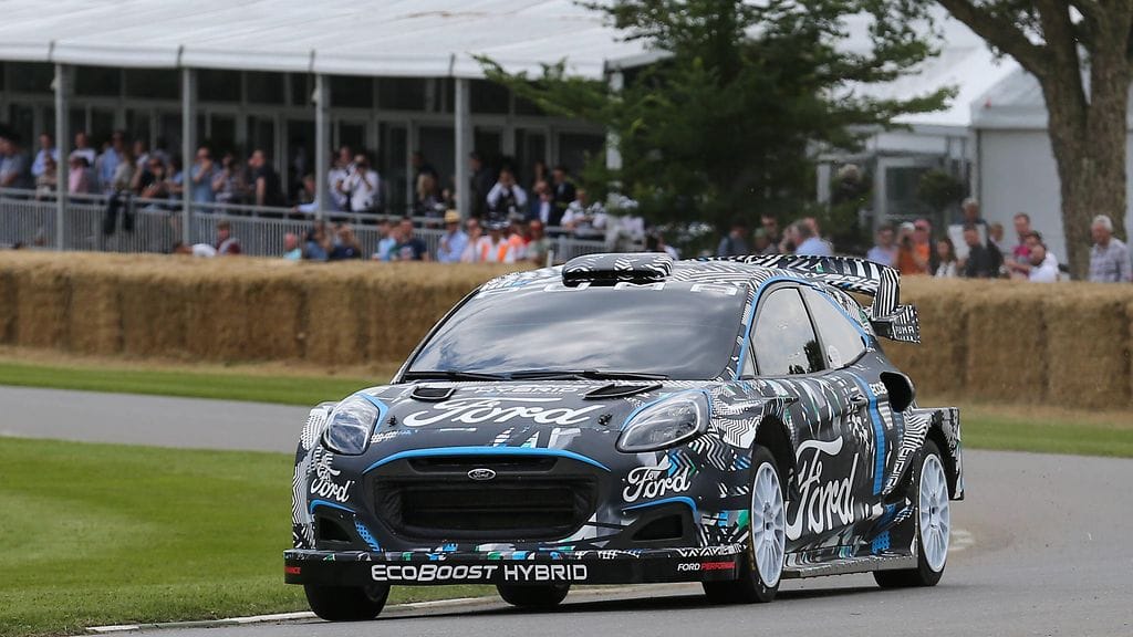 Adrien Fourmaux esitteli Ford Puma Rally1 -auton heinäkuussa Goodwood Festival of Speed -tapahtumassa.
