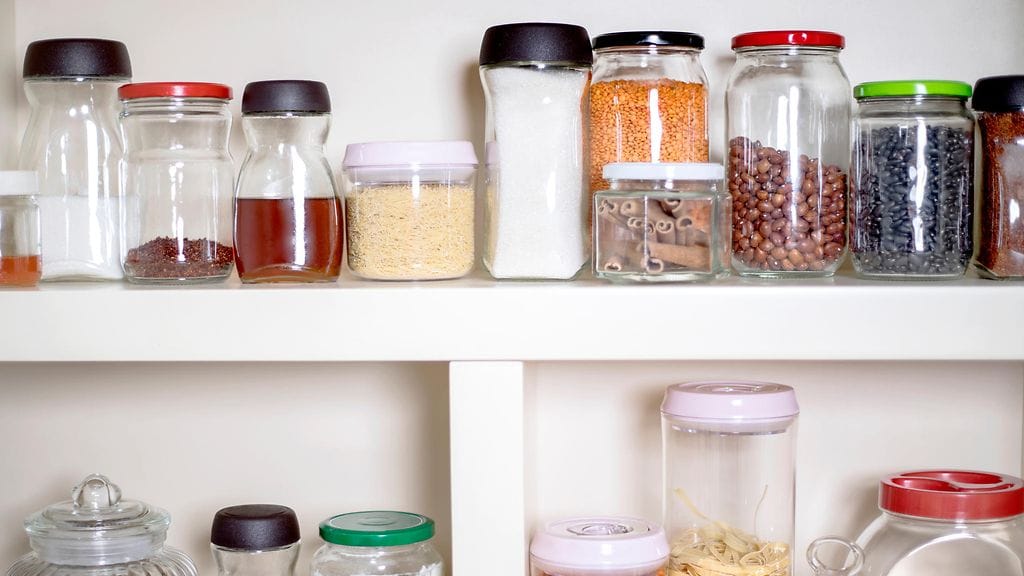 Olisiko jo aika suorittaa keittiökaappien siivous?