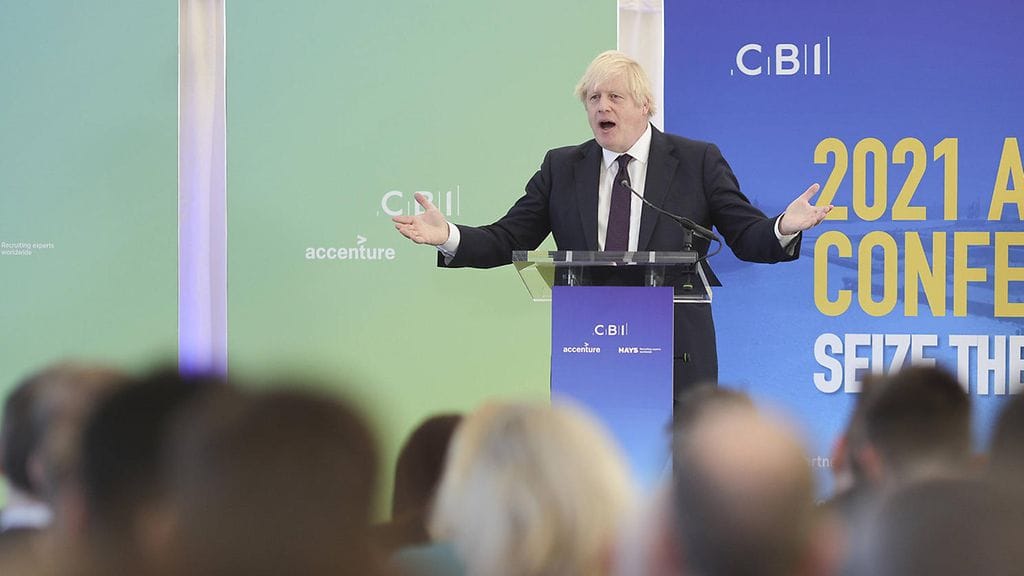 Boris Johnson sekoitti paperinsa ja alkoi hehkuttaa Pipsa Possua.