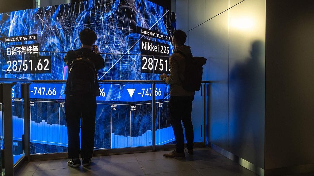 Myös Tokion Nikkei-indeksi on käynyt tänään selvästi miinuksella.