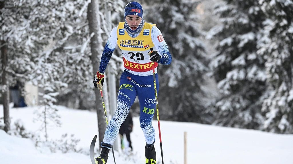 Ristomatti Hakolan kisa päättyi rajuun kaatumiseen.