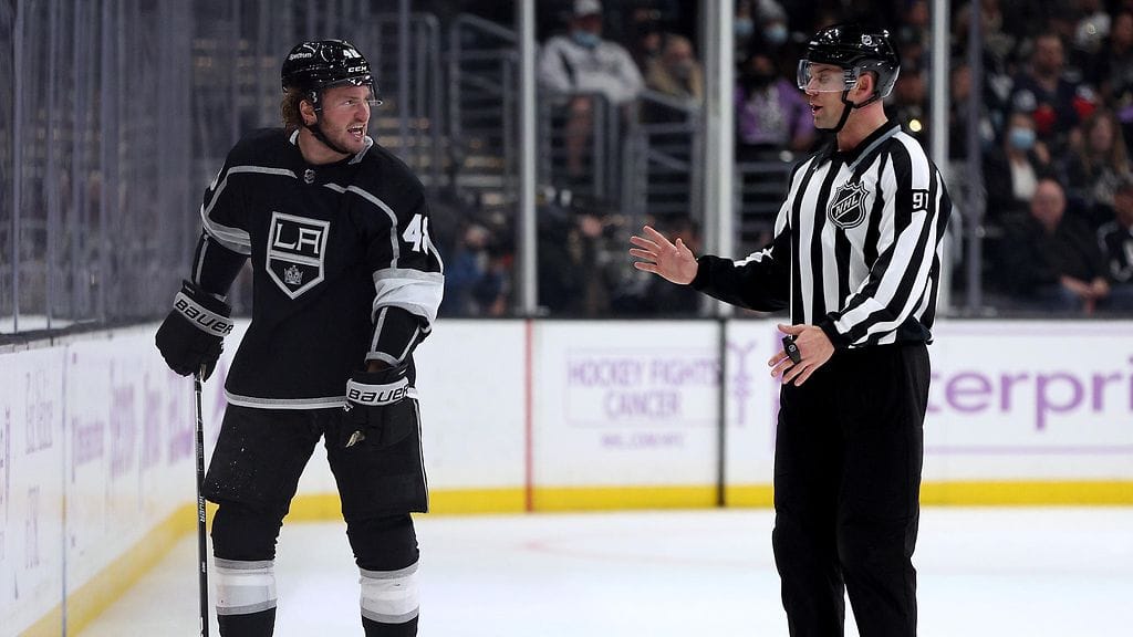 Brendan Lemieux sortui törkeään temppuun la-su-yön NHL-kierroksella.