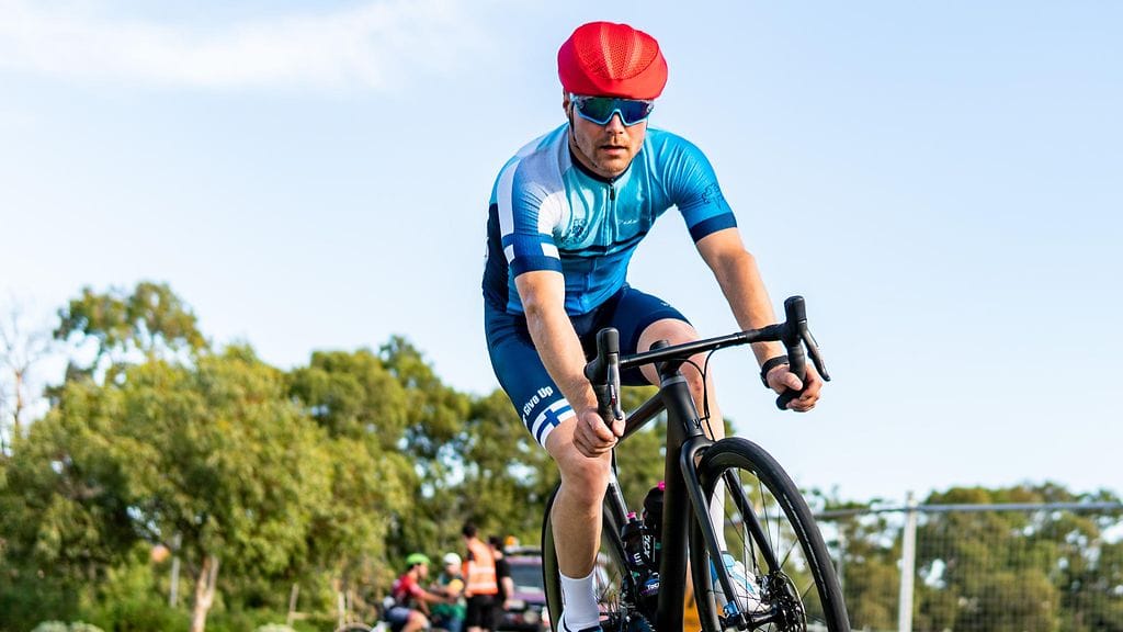 Valtteri Bottas kilpaili pyöräilyn parissa. Arkistokuva.