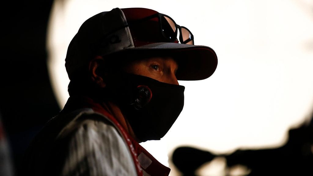 Kimi Räikkönen tyynnyttelee keskustelua Max Verstappenista ja Lewis Hamiltonista.