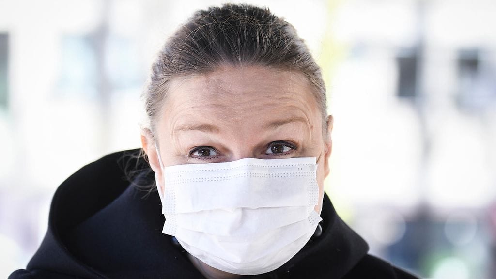 Hallituksen koronaministeriryhmää johtaa perhe- ja peruspalveluministeri Krista Kiuru (sd.)