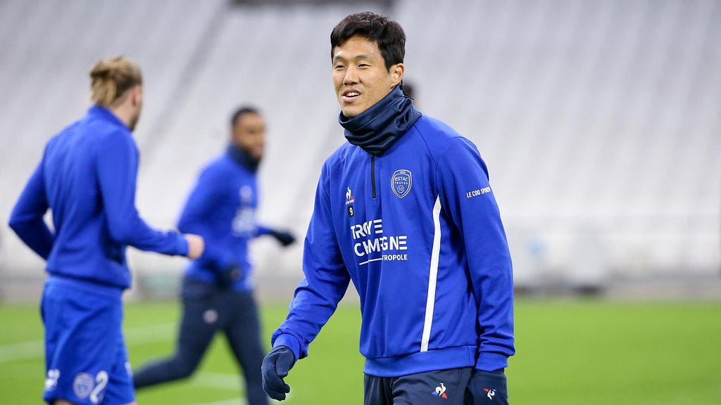 Troyesin Hyun-jun Suk joutui rasististen huutojen kohteeksi ottelussa Marseillea vastaan.