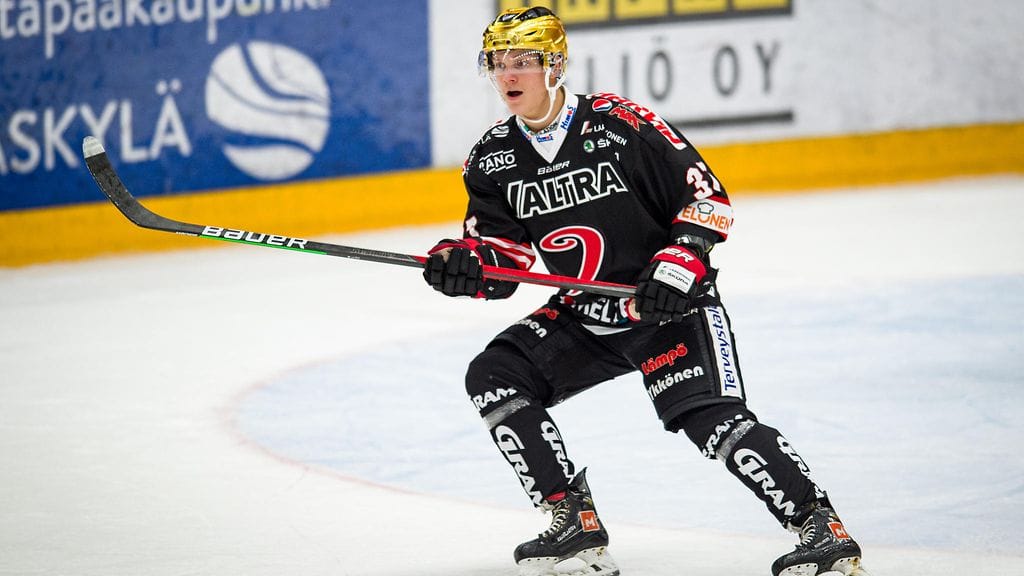 Joakim Kemell palasi loukkaantumisen jälkeen tositoimiin.