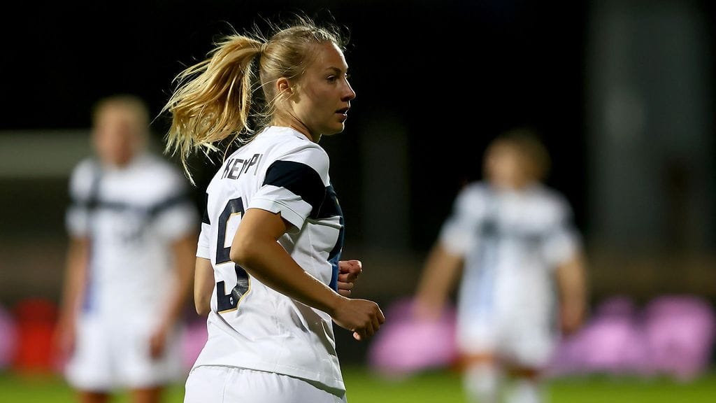 Juliette Kemppi on pelannut maajoukkueessa 59 ottelua ja tehnyt viisi maalia.