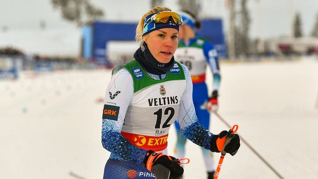 Jasmi Joensuu hiihti hyvän ankkuriosuuden Suomelle.