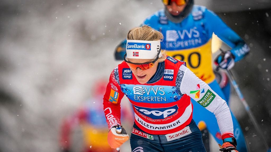 Therese Johaug jäi toiseksi Norjan Lillehammerin 10 kilometrin vapaan hiihtotavan kisassa.