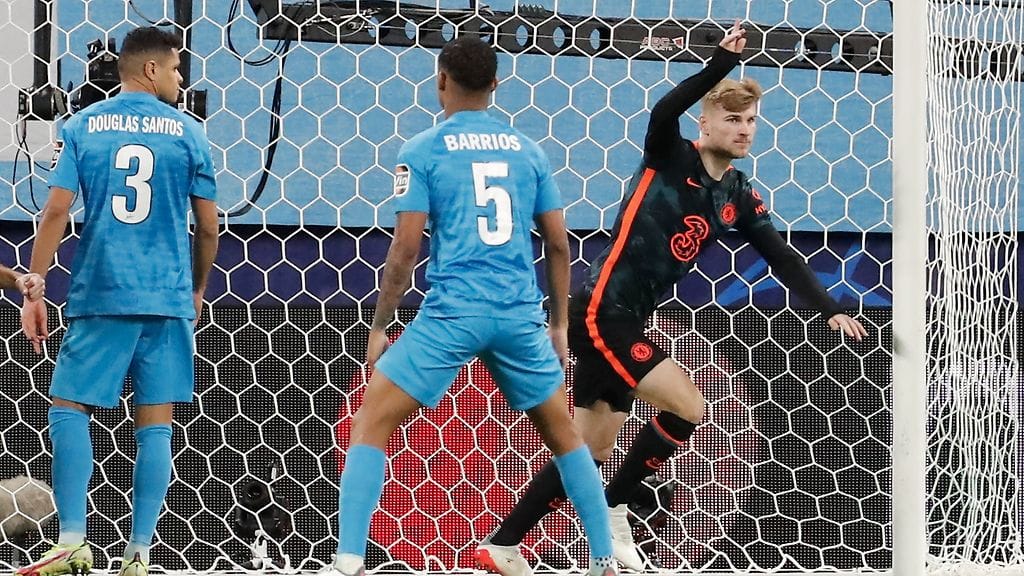 Timo Werner vei Chelsean salamana johtoon Zenitiä vastaan.