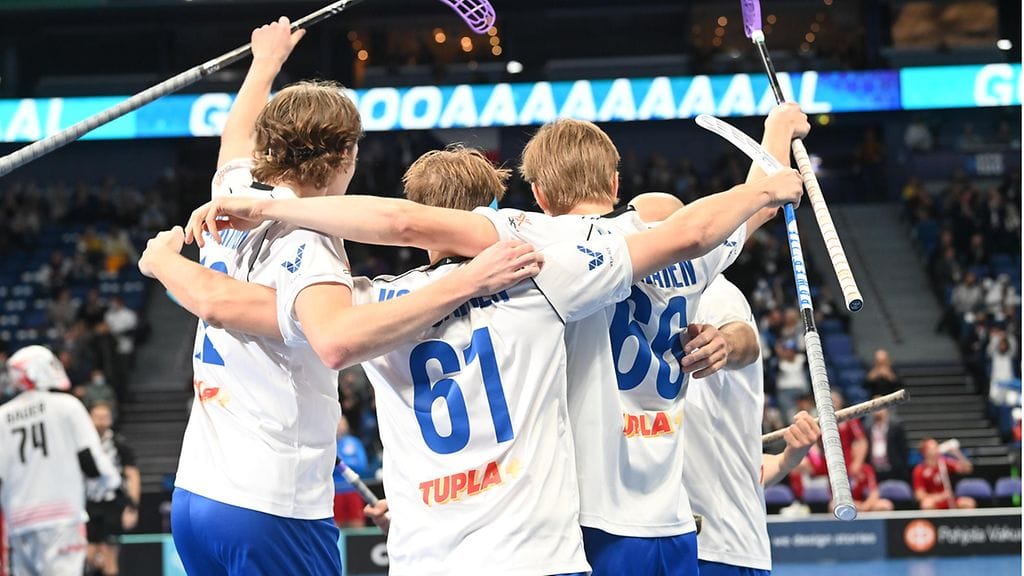 Suomi eteni salibandyn MM-finaaliin kaatamalla Tshekin 3-2.