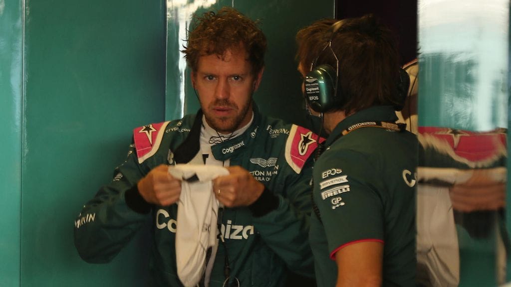 Sebastian Vettel kävi kierroksilla aika-ajon tapahtumista.