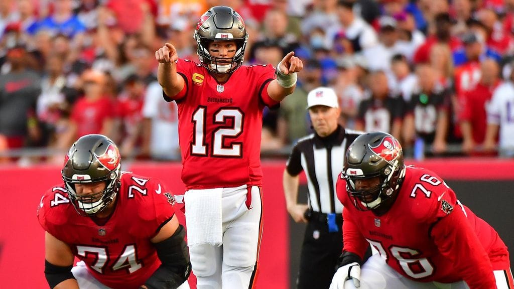 Tom Bradyn meno ei hyydy.