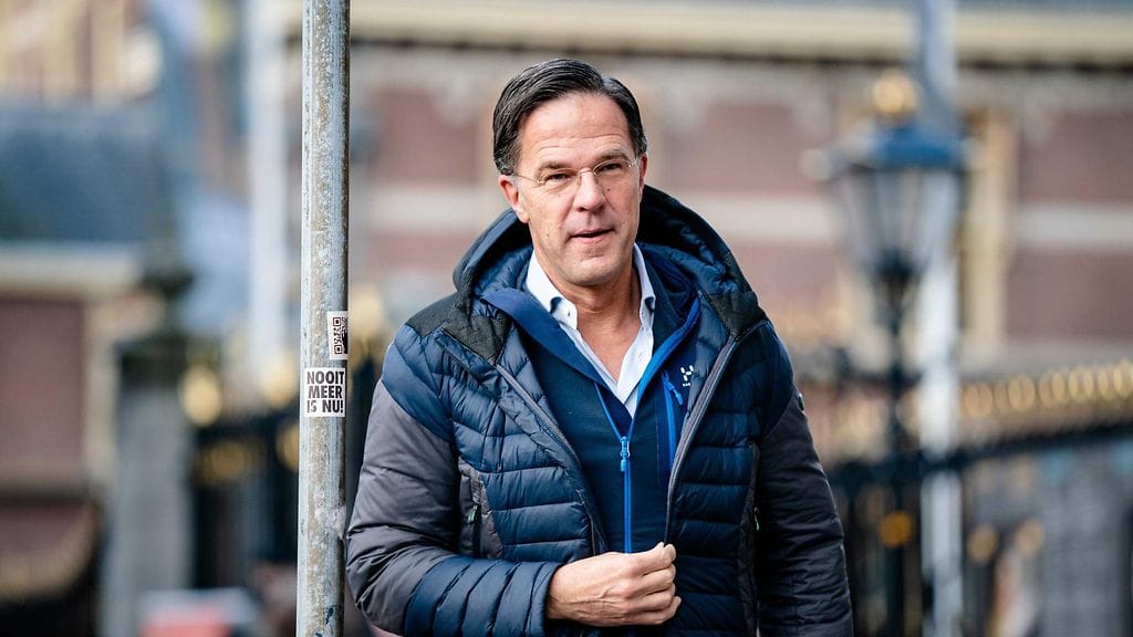 Mark Rutten hallitus kaatuu.