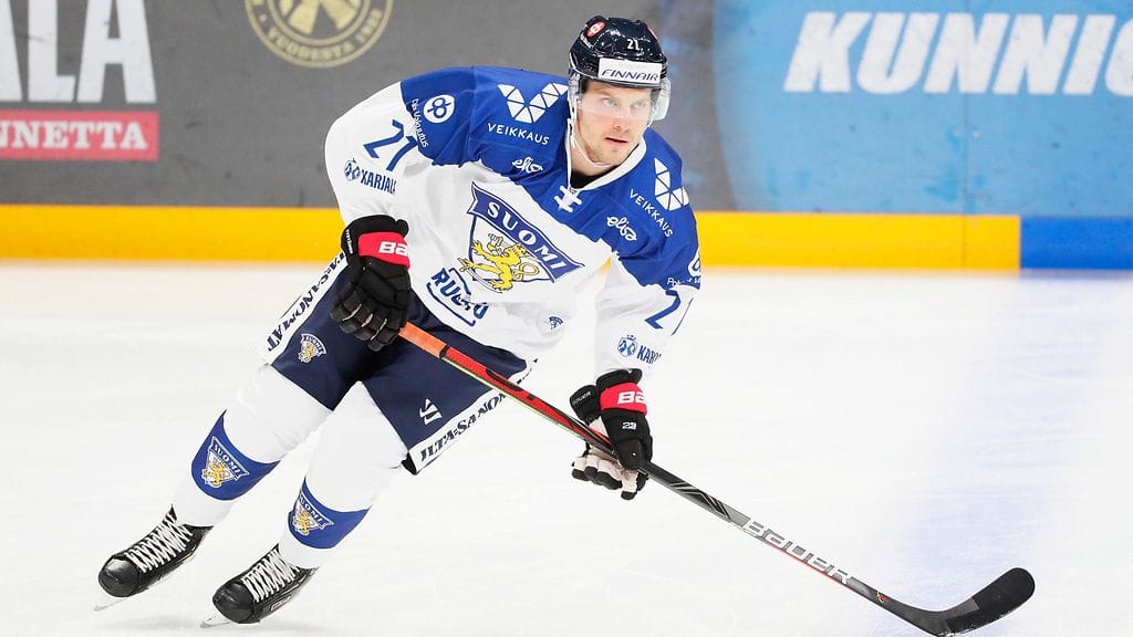 Juhani Tyrväinen Leijonien paidassa syksyllä 2019.