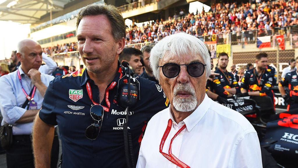 Bernie Ecclestone puolustaa Red Bullia ja puhisee Mercedeksen toiminnasta.