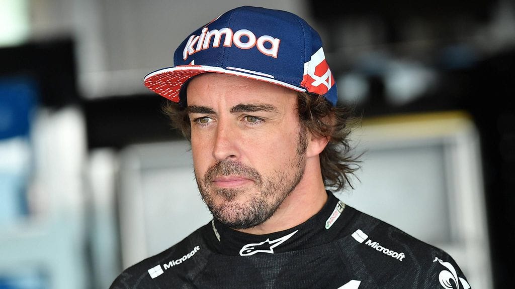 Fernando Alonso joutuu tammikuussa leukaleikkaukseen.