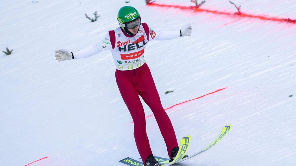 Ilkka Herola arvioi lentoradan hieman väärin ja otti hyppynsä alas liian aikaisin.