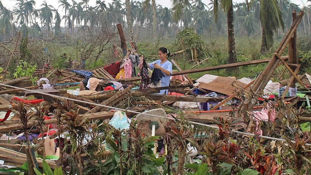 Taifuunin aiheuttamia tuhoja Filippiineillä.
