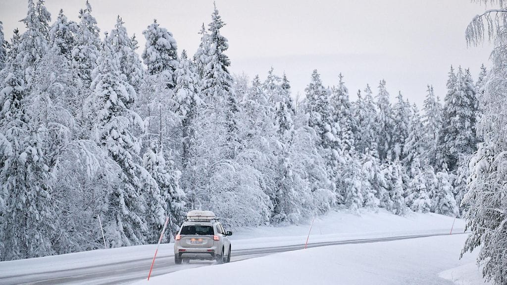 Väylävirasto vastaa yhdessä alueellisten ELY-keskusten kanssa noin 78 000 kilometristä maanteitä, joista noin 12 000 kilometriä on valaistu yhteensä 260 000 valaisimella.
