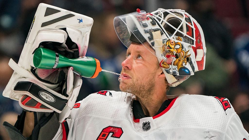 Antti Raanta saa pian uuden maskin päähänsä.