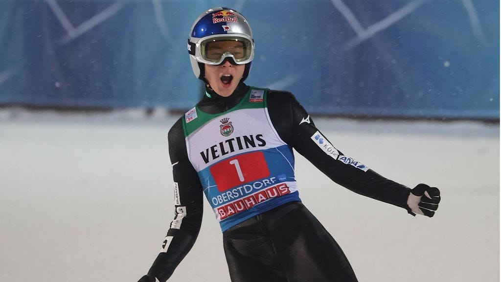 Ryoyu Kobayashi avasi mäkiviikon tyylillä.