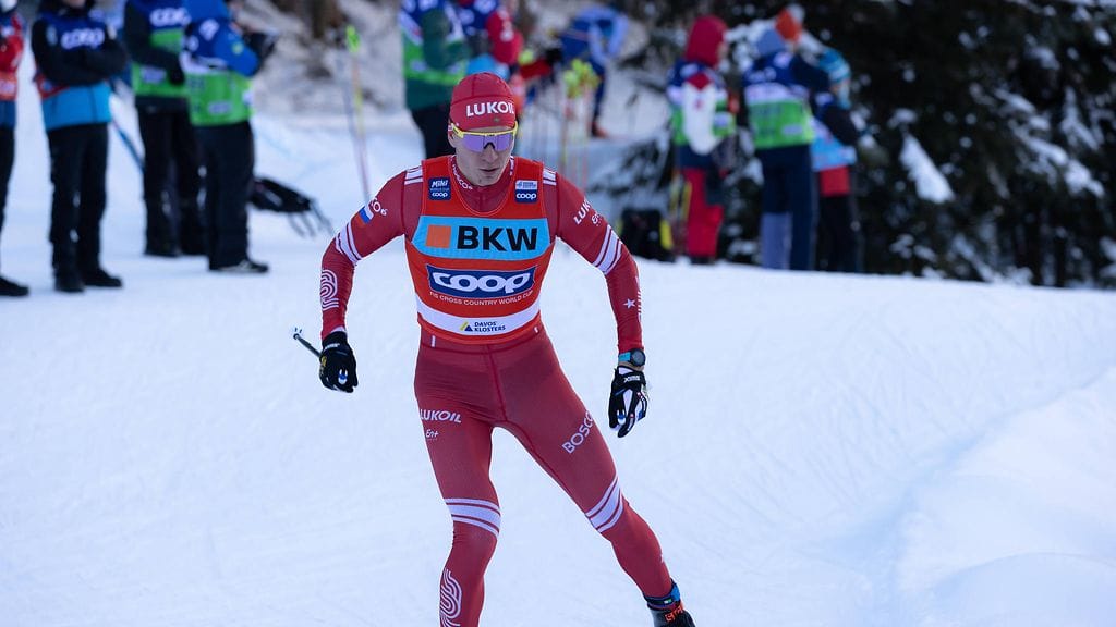 Aleksandr Bolshunov hiihti toiseksi Oberstdorfin yhteislähtökisassa. Arkistokuva.