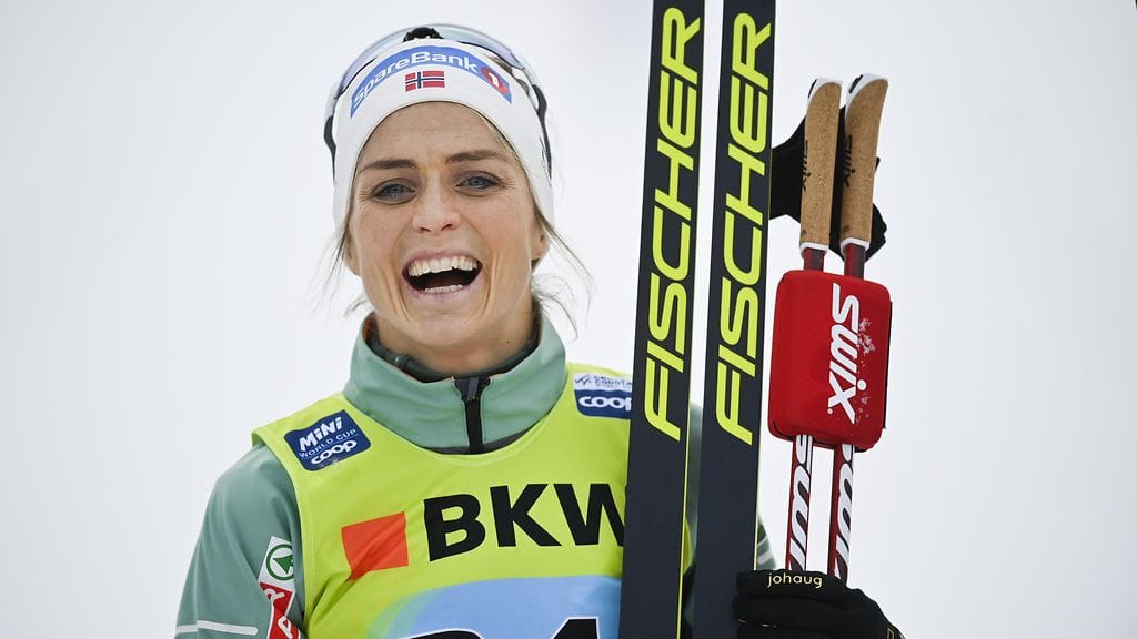 Therese Johaug kihlautui pitkäaikaisen miesystävänsä kanssa.