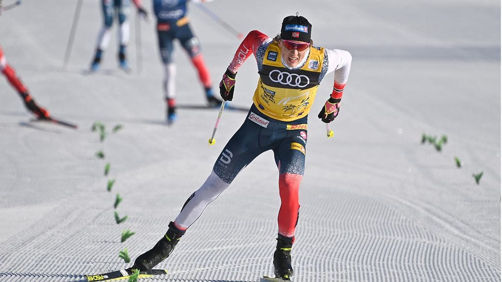 Johannes Hösflot Kläbo jatkaa Tour de Skin kärkipaikalla.