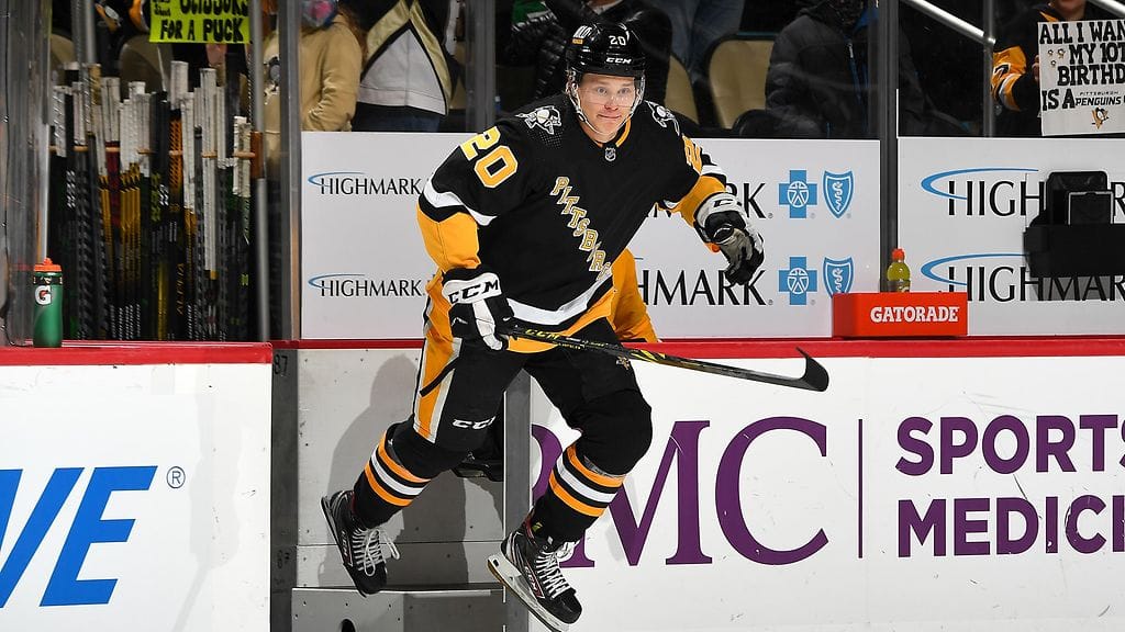 Kasper Björkqvist pääsi ensimmäistä kertaa NHL-jäälle.