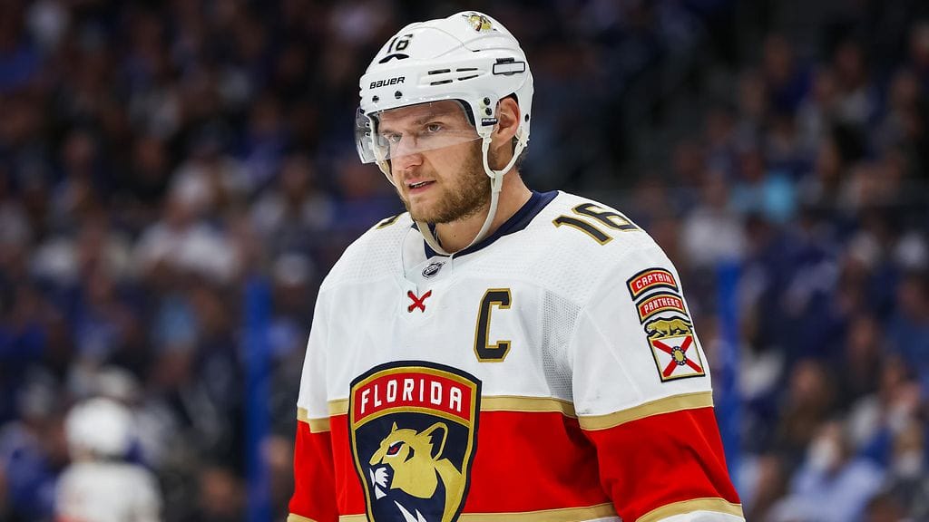 Aleksander Barkov teki kaksi komeaa maalia Dallasia vastaan.