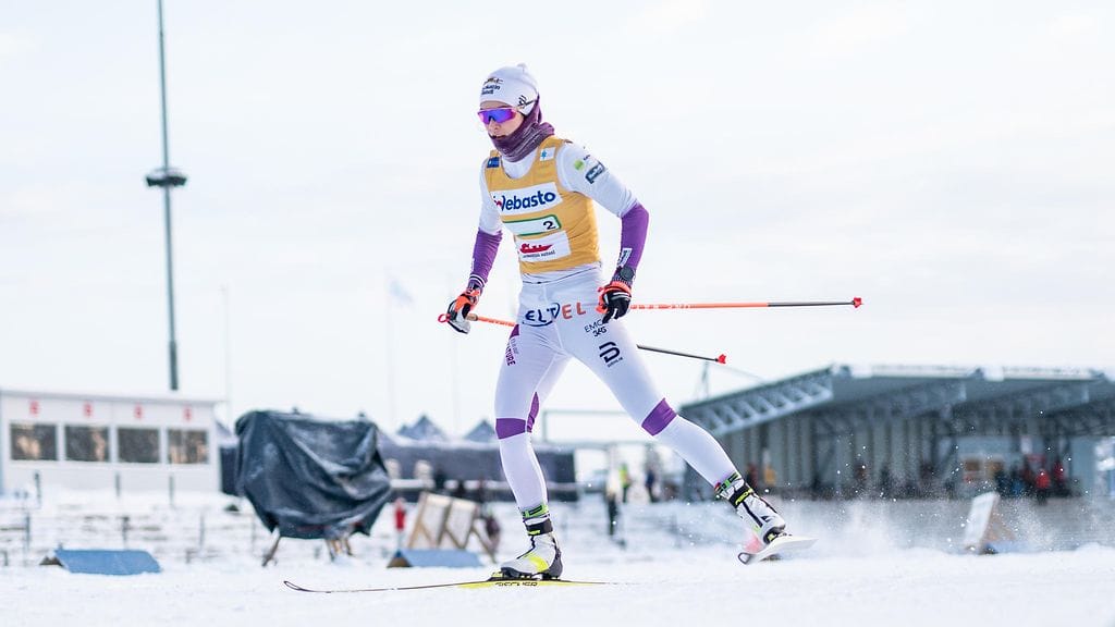 Jasmin Kähärän mitalitaistelu vesittyi kaatumiseen.