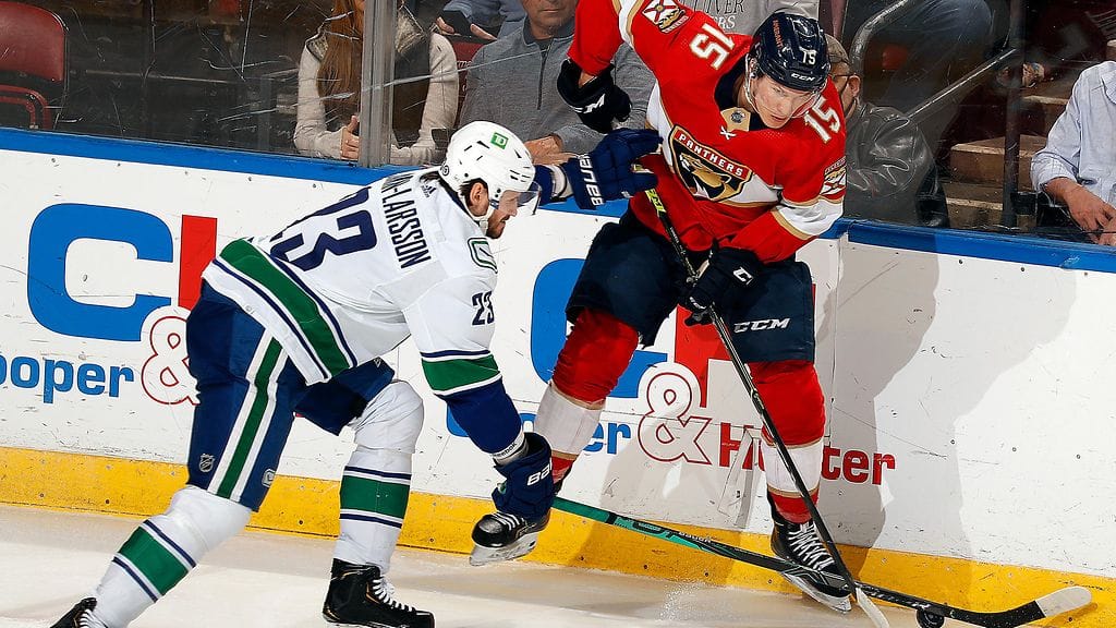 Anton Lundell (oik.)oli vireessä Vancouveria vastaan.