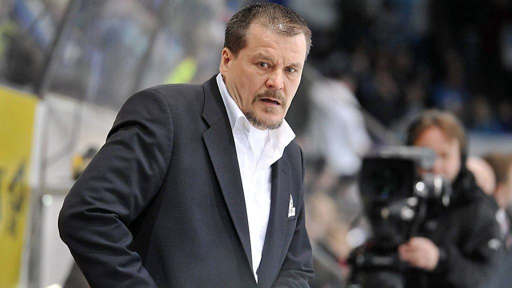 Kai Suikkanen haluaisi pitää pelaajat yhteisissä harjoituksissa.